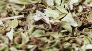 Toplu olarak kurutulmuş kekik