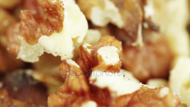 Орехи грецких орехов оптом — стоковое видео