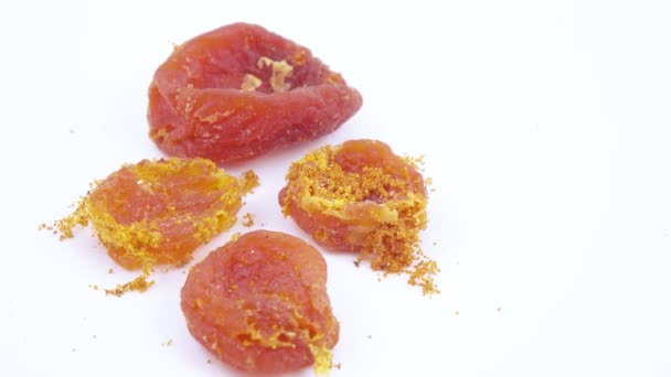 Pile of dried apricots — Stock Video