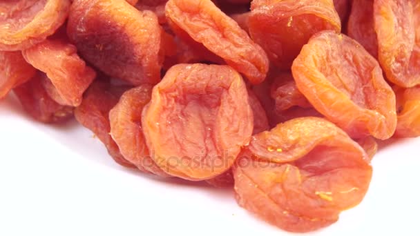 Stapel gedroogde abrikozen — Stockvideo