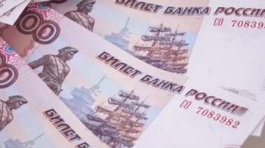 Ardışık sayılar üzerinde ruble