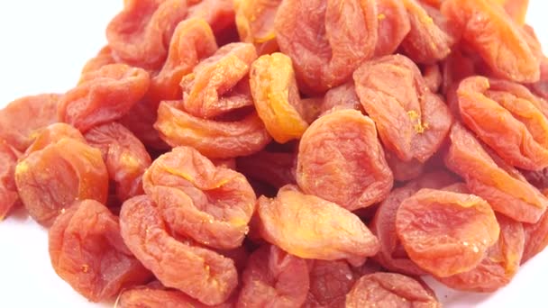 Stapel gedroogde abrikozen — Stockvideo