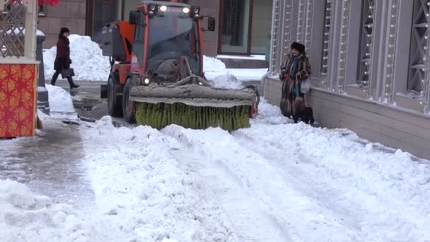 雪清洗拖拉机 — 图库视频影像