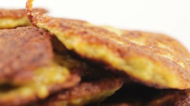 Fry pirzola havyar üzerinden
