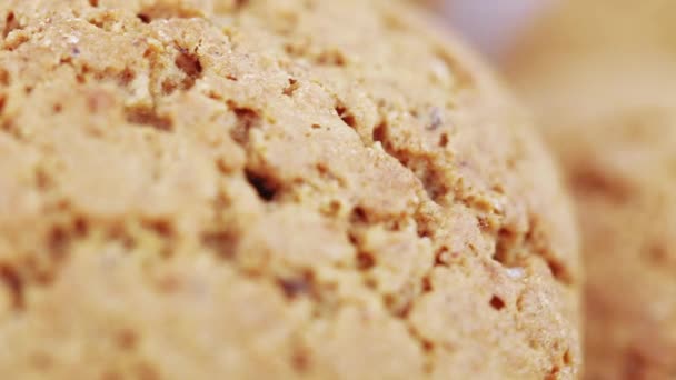 Montón de galletas de avena — Vídeo de stock