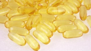 Balık yağı kapsül