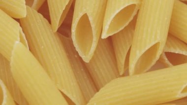 Makarna bir unu bir kaba öğütme