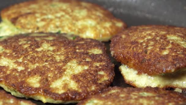 Fry cutlet from caviar — Stock Video