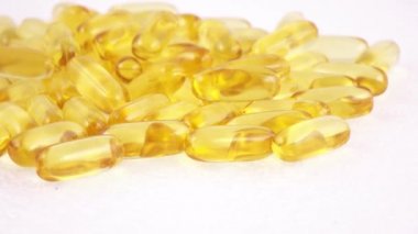 Balık yağı kapsül