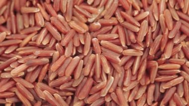 Kırmızı çekirdek pirinç toplu olarak