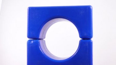 Plastik oyuncak kemer döndürme