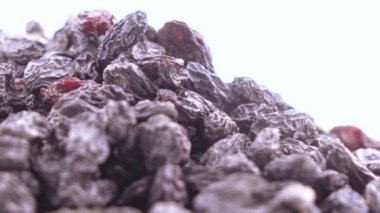 Mavi kuru üzüm yığını