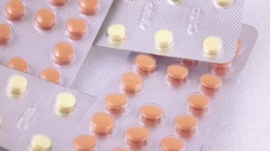 Kabarcıklar tablet ambalaj