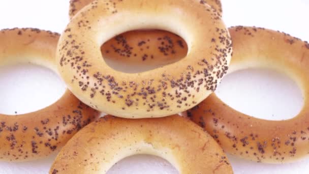 Sugar bagels with poppy seeds — Stock Video