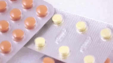 Kabarcıklar tablet ambalaj