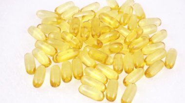 Balık yağı kapsül