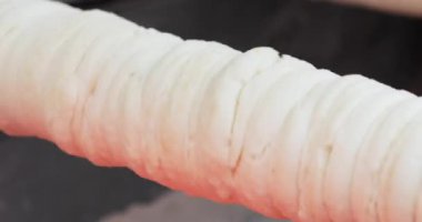 Trdelnik - geleneksel Çek sıcak tatlısı