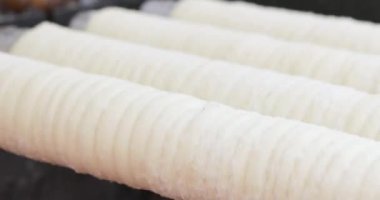Trdelnik - geleneksel Çek sıcak tatlısı