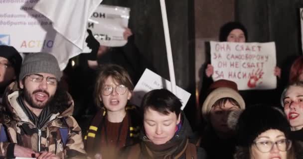 Rassemblement en faveur de la loi sur la violence domestique — Video