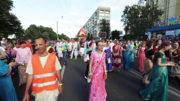 Ratha Yatra in city of Dnepr — Stock Video