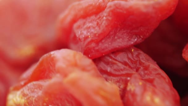 Hromada sušených meruněk — Stock video