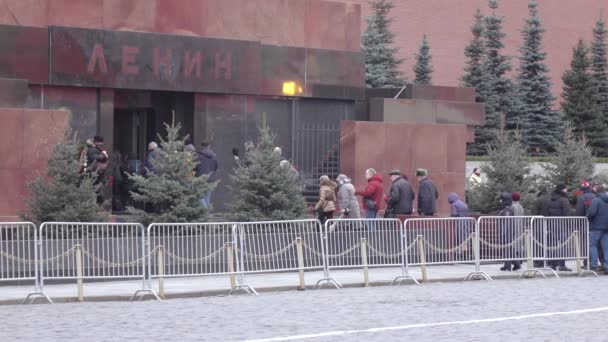 In de rij in het mausoleum van Lenin — Stockvideo