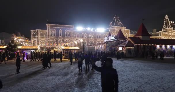 Weihnachtsmarkt auf dem Roten Platz — Stockvideo