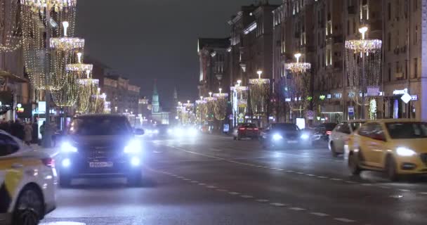 Spostamento di auto a Tverskoy — Video Stock