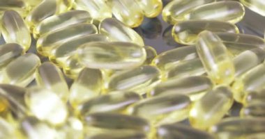 Balık yağı kapsül