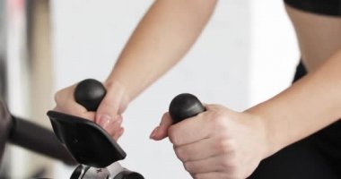 El kızı yaya simülatöründe