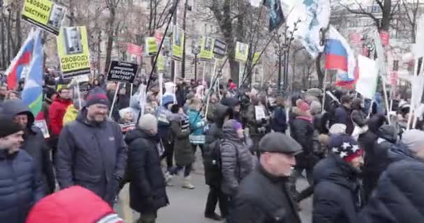 Maart ter nagedachtenis van Nemtsov — Stockvideo