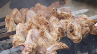 tavuk kanadı pişirmek