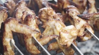 tavuk kanadı pişirmek