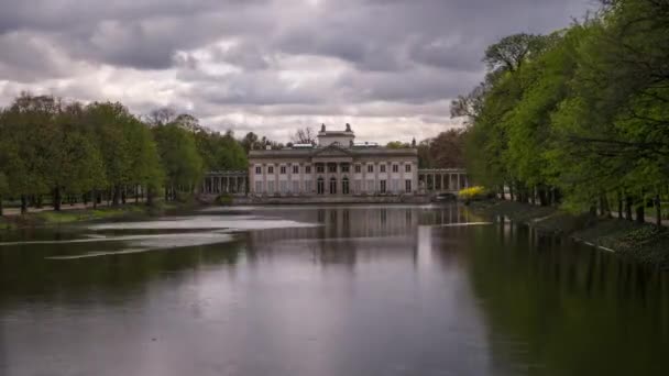 Lazienki Park (Banhos Reais) em Varsóvia - Time Lapse Video — Vídeo de Stock