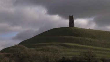 Glastonbury Tor Somerset İngiltere'de - Hyperlapse Video içinde