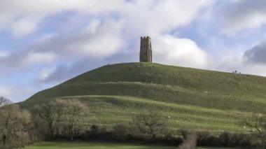 Glastonbury Tor Somerset İngiltere'de - Hyperlapse Video içinde