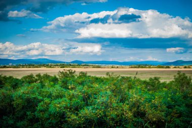 Bulutlu güzel manzara