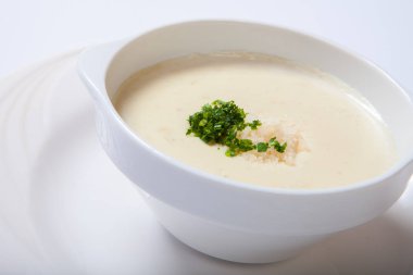 maydanoz ve peynir beyaz yemek lezzetli kremalı çorba