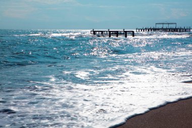 gündoğumu zaman Beach'te. Günbatımı vasıl belgili tanımlık kıyı