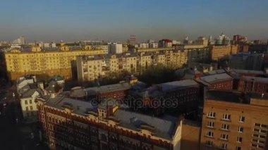 Geceleri hava görünümünü Moskova. Novoarbatsky Köprüsü, gece boyunca hükümet binası, Ukrayna otelin Moskova. Alışveriş ve eğlence kompleksi Central Moscow City gece Üstten Görünüm.