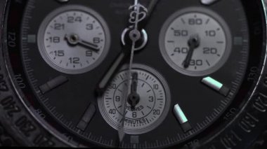 Lüks seyretmek, chronograph portre. Watch makro. Ayrıntılı bir lüks saatinin. Chronograph detay makro