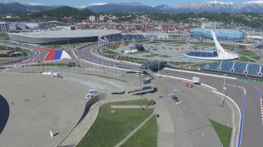 Olympic Park anteni Sochi Olimpiyat ateşi kapta Sochi, Rusya Federasyonu. Sochi Olimpiyat ateşi kase parkta. Orta stella ve stadyum kış oyunları için inşa Fisht. Olimpiyat Kış Oyunları 2014 nesnelerin
