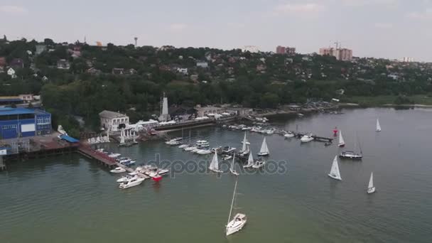 Vue aérienne des navires de charge dans le port de Singapour. Images — Video