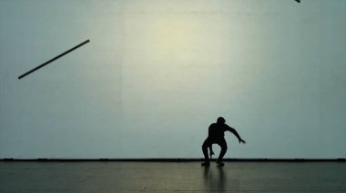 Dans gölgeler. Sahne Alanı'nda dans dansçılar. Dansçılar siluetleri. Dans gölgeler. 3D dans gösterisi