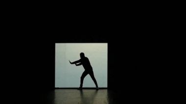 Dans gölgeler. Sahne Alanı'nda dans dansçılar. Dansçılar siluetleri. Dans gölgeler. 3D dans gösterisi