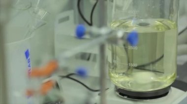 Modern tıbbi laboratuar. Kimyasal ekipmanlar laboratuvarda. Kimya Laboratuvarı modern ekipman