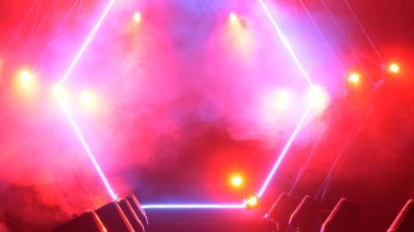 Duman ve spot ışıkları ile sahne. Sunu kavramı. Modern podyum veya bir sahne ışıkları ve duman