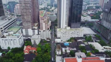 En iyi kenti bir Hongkong Global geliştirme bina, ulaşım, enerji güç altyapı ile. Gelişmiş China town mali ve iş merkezlerinde