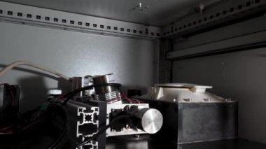 Yüksek teknoloji, hızlandırıcı. Yüksek teknoloji kavramı. Yüksek teknoloji araştırma grubu ayrıntılarını.