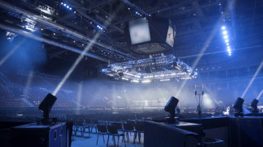 Strobe ışıklar farklı yayan kiriş tavan altında asılı renk. Spot dolgu ışıkları tavana monte